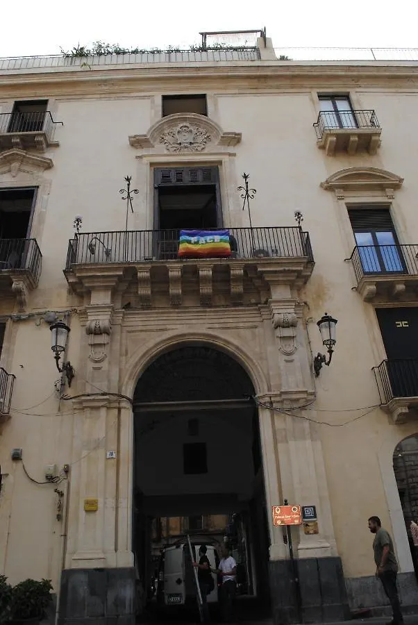 Bed & Breakfast B&B Palazzo Sant'Alfano Aeroporto di Catania Fontana Rossa